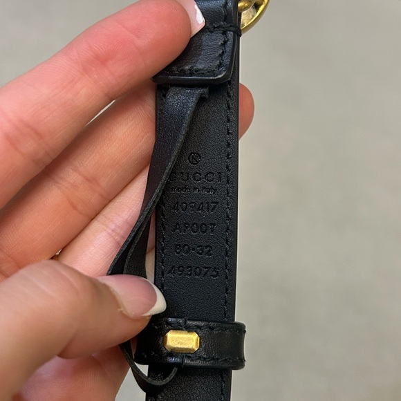 Gucci Black Belt with Gold GG Buckle - Picture 3 of 7